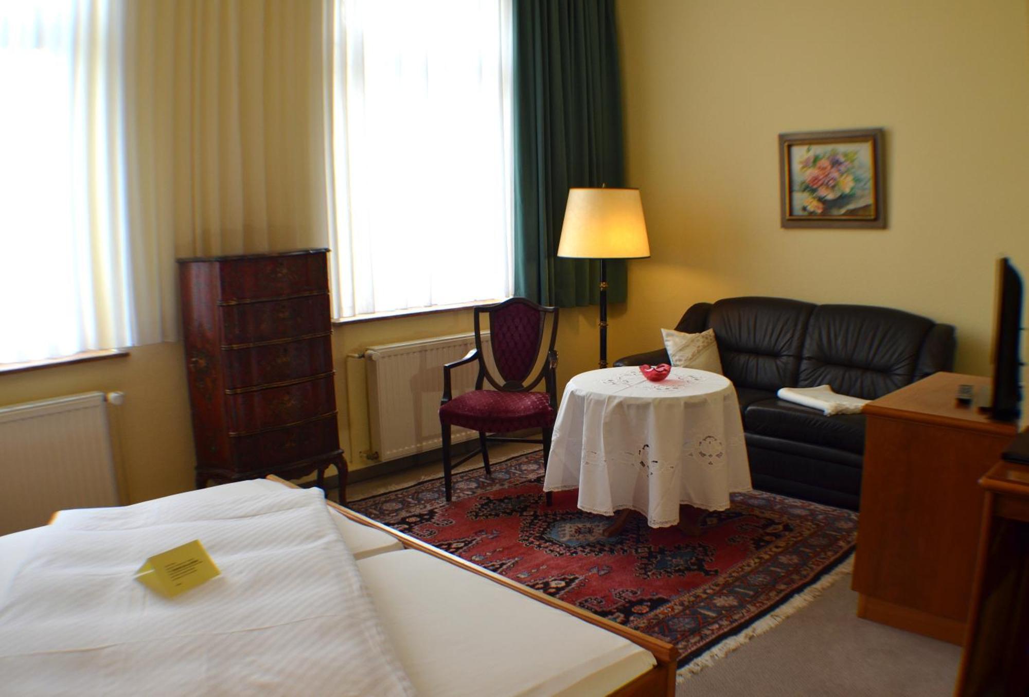 Hotel Fuerstenhof Rathenow Chambre photo